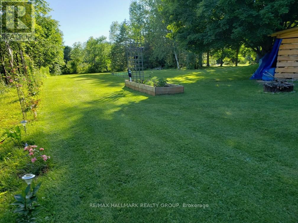 9950 Round Lake Road, Laurentian Valley, Ontario  K8A 0K5 - Photo 6 - X13033702