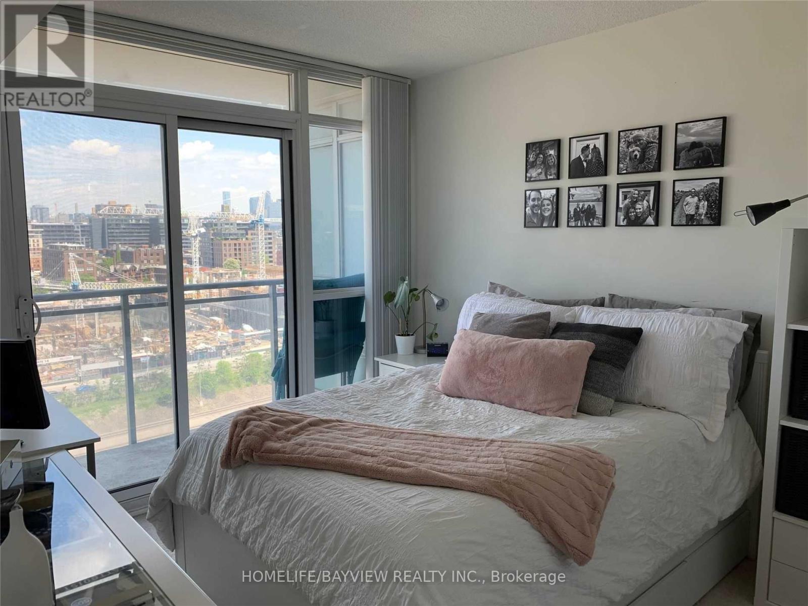 #1201 - 15 Iceboat Terrace, Toronto, Ontario  M5V 4A5 - Photo 11 - C13224748