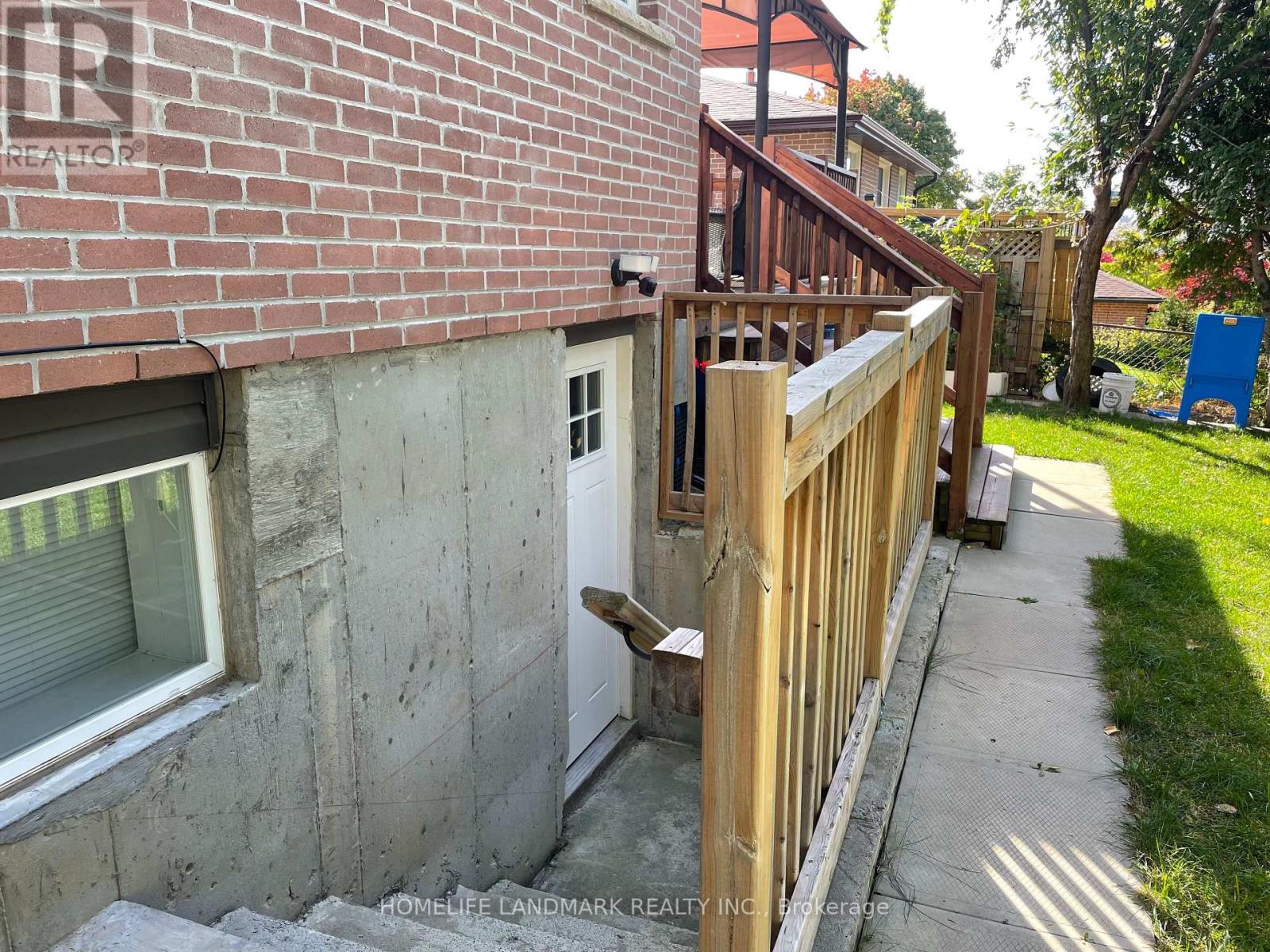 24 Tristan Basement Crescent, Toronto, Ontario  M2H 1X3 - Photo 3 - C13224778