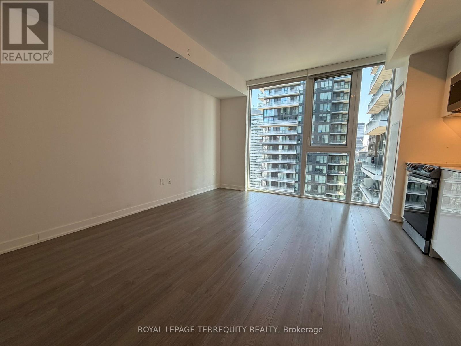 3307 - 357 King Street W, Toronto, Ontario  M5V 0S7 - Photo 3 - C13224884