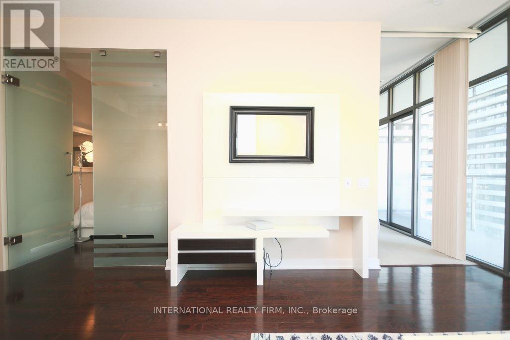 901 - 33 Charles Street E, Toronto, Ontario  M4Y 1R9 - Photo 5 - C13224940