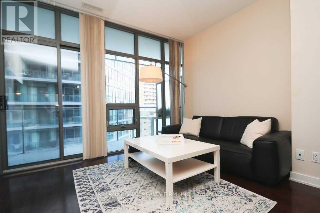 901 - 33 Charles Street E, Toronto, Ontario  M4Y 1R9 - Photo 6 - C13224940