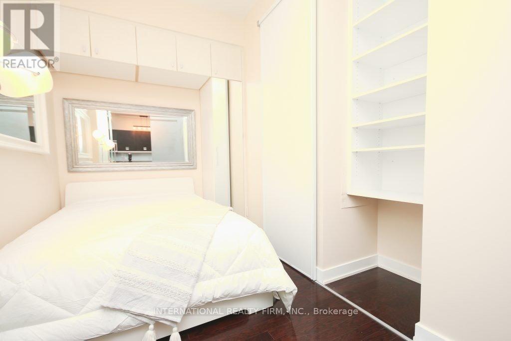 901 - 33 Charles Street E, Toronto, Ontario  M4Y 1R9 - Photo 8 - C13224940