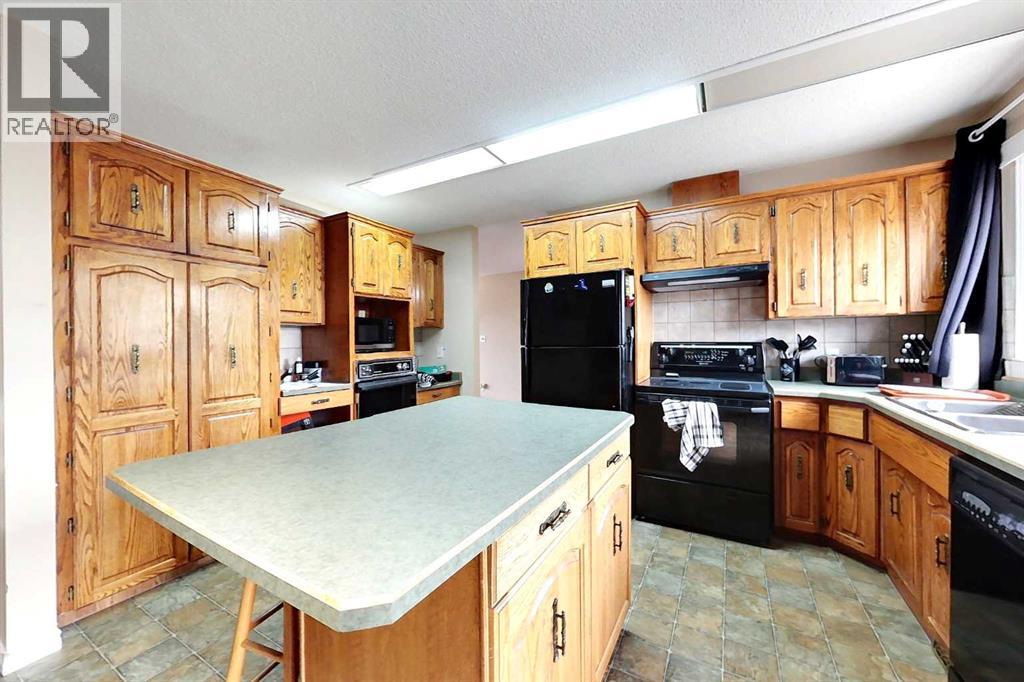 333 3 Avenue NW, Slave Lake, Alberta  T0G 2A1 - Photo 9 - A2315930