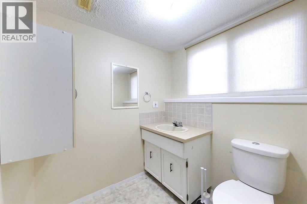 333 3 Avenue NW, Slave Lake, Alberta  T0G 2A1 - Photo 17 - A2315930