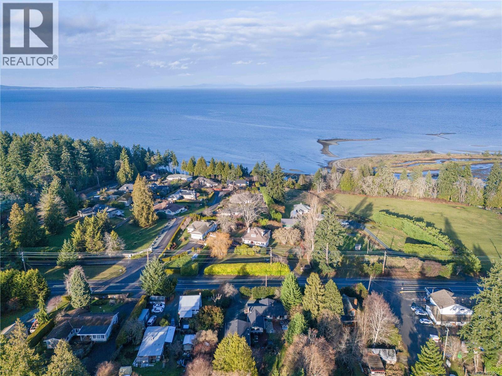 3872 Island Hwy W, Qualicum Beach, British Columbia  V9K 2G9 - Photo 13 - 1038854