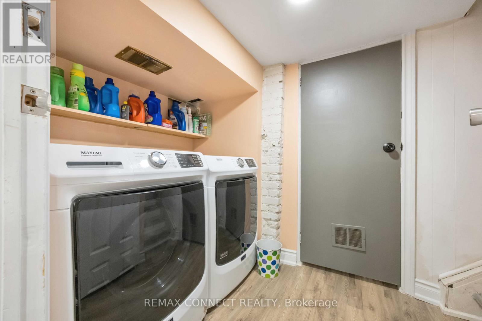 261 Cedarvale Avenue, Toronto, Ontario  M4C 4K3 - Photo 15 - E13224762