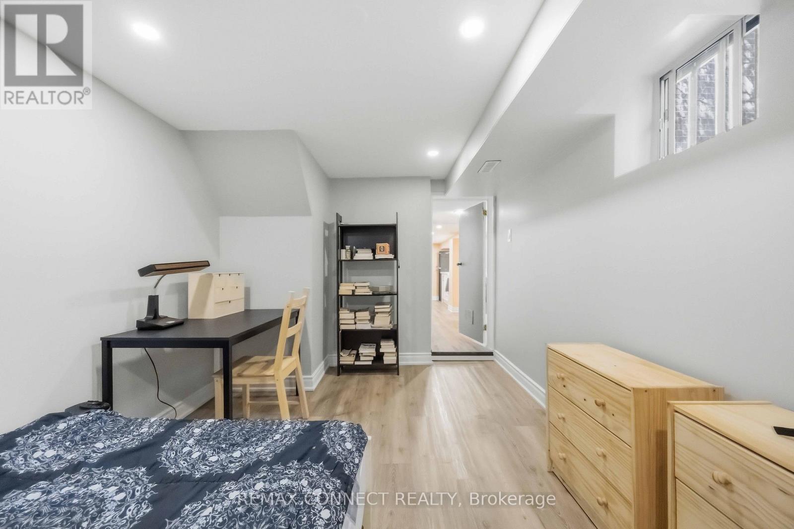 261 Cedarvale Avenue, Toronto, Ontario  M4C 4K3 - Photo 16 - E13224762