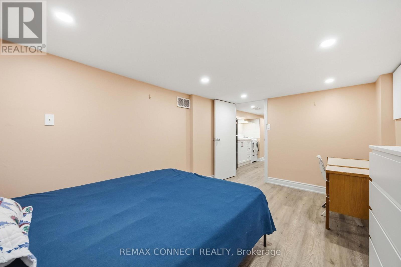 261 Cedarvale Avenue, Toronto, Ontario  M4C 4K3 - Photo 20 - E13224762