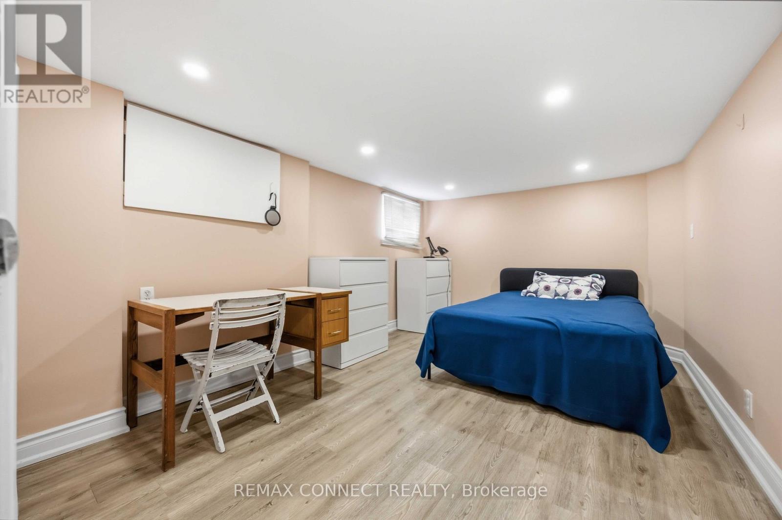 261 Cedarvale Avenue, Toronto, Ontario  M4C 4K3 - Photo 21 - E13224762