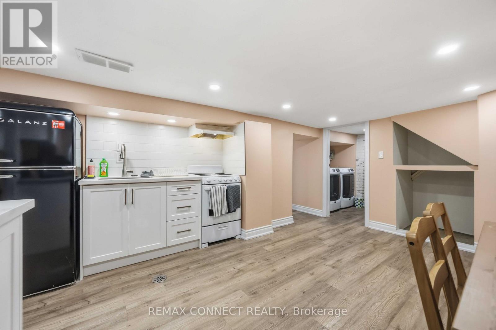 261 Cedarvale Avenue, Toronto, Ontario  M4C 4K3 - Photo 26 - E13224762