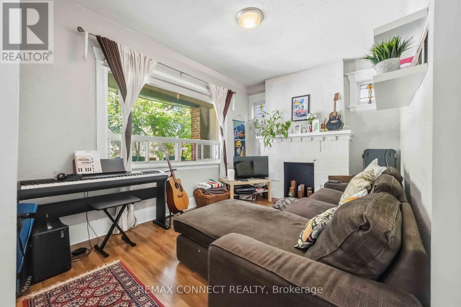 261 Cedarvale Avenue, Toronto, Ontario  M4C 4K3 - Photo 45 - E13224762
