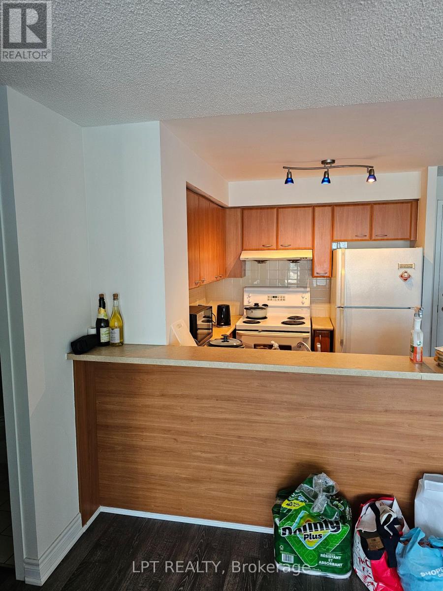 2107 - 38 LEE CENTRE DRIVE