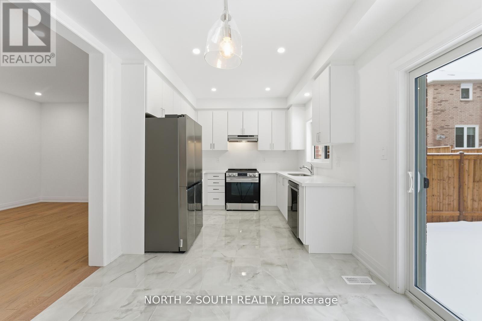 30 Virro Court, Vaughan, Ontario  L4H 5G5 - Photo 10 - N13224838