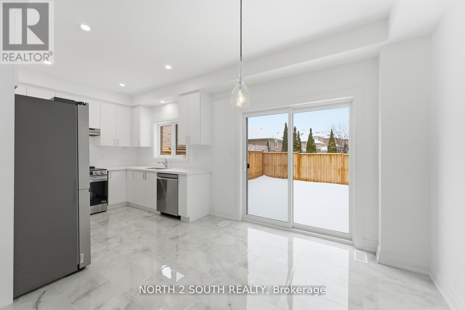 30 Virro Court, Vaughan, Ontario  L4H 5G5 - Photo 9 - N13224838