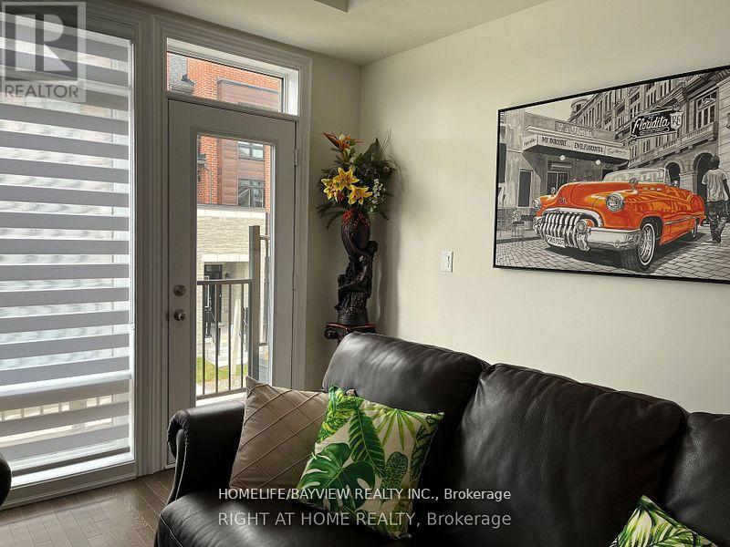 7 Griffith Street W, Aurora, Ontario  L4G 7B6 - Photo 14 - N13224986
