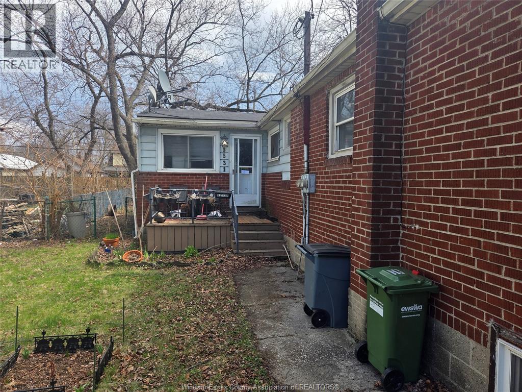 3531 Peter Street, Windsor, Ontario  N9C 1J6 - Photo 3 - 26012637