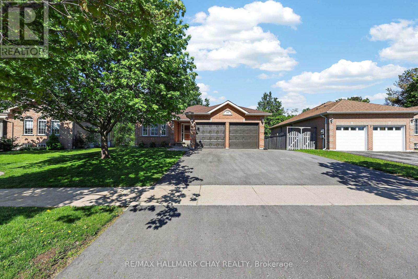 143 Emms Drive, Barrie (Holly), Ontario  L4N 8H7 - Photo 2 - S13224902