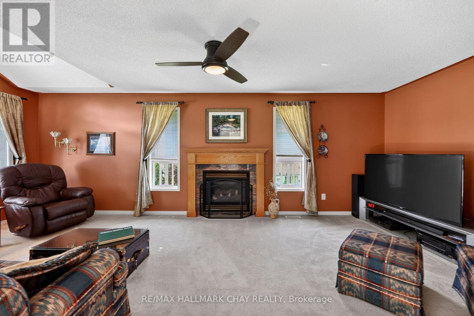 143 Emms Drive, Barrie (Holly), Ontario  L4N 8H7 - Photo 7 - S13224902