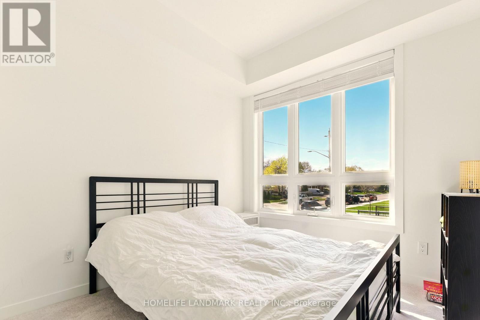 2 - 4015 Hickory Drive, Mississauga, Ontario  L4W 1L1 - Photo 13 - W13224768
