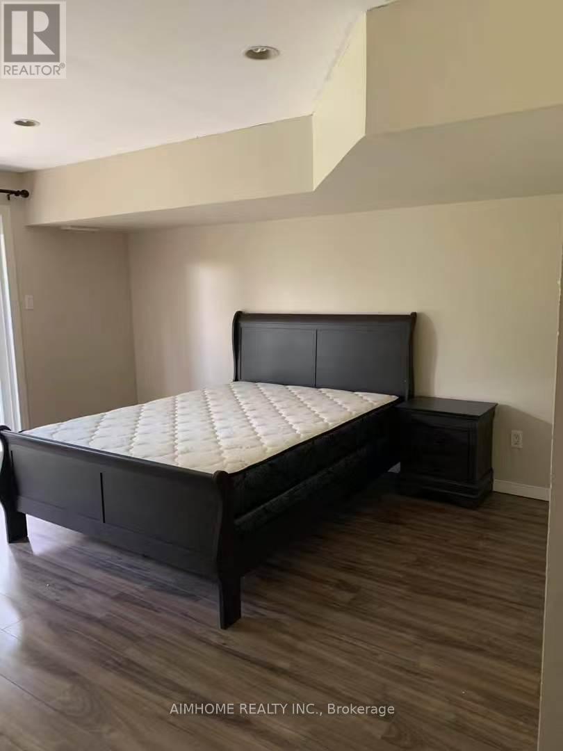30 - 800 Dundas Street W, Mississauga, Ontario  L5C 4S9 - Photo 2 - W13224800