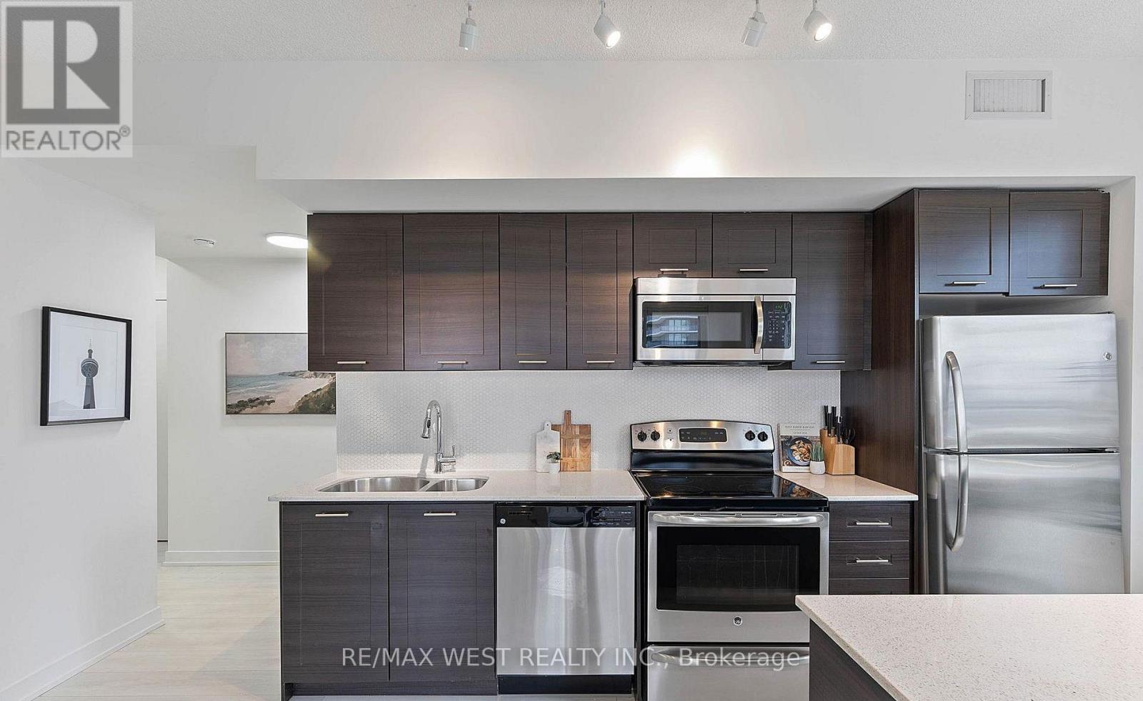 611 - 2200 Lakeshore Boulevard, Toronto, Ontario  M8V 1A4 - Photo 8 - W13224844