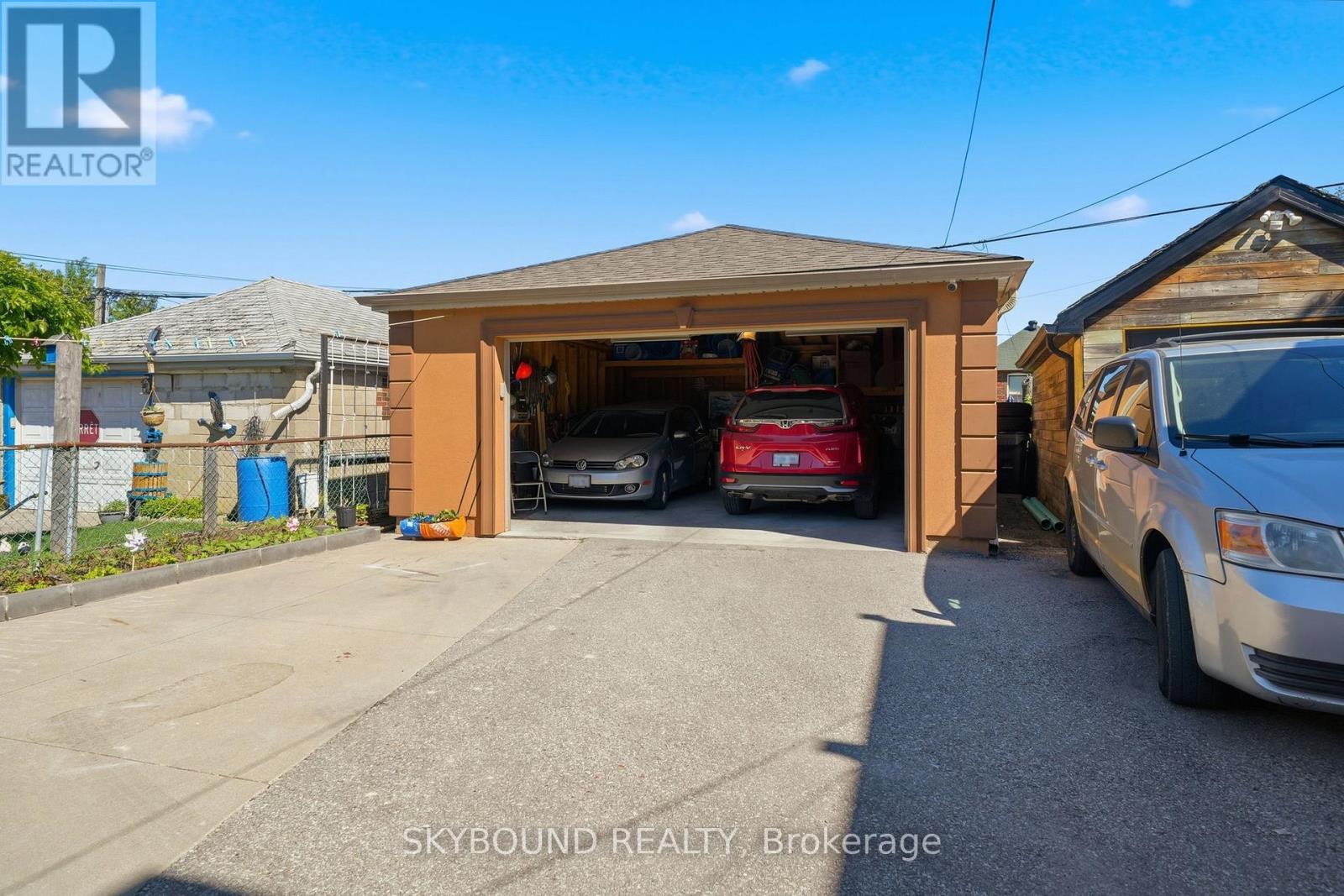 90 Ypres Road, Toronto, Ontario  M6M 1P3 - Photo 22 - W13224848