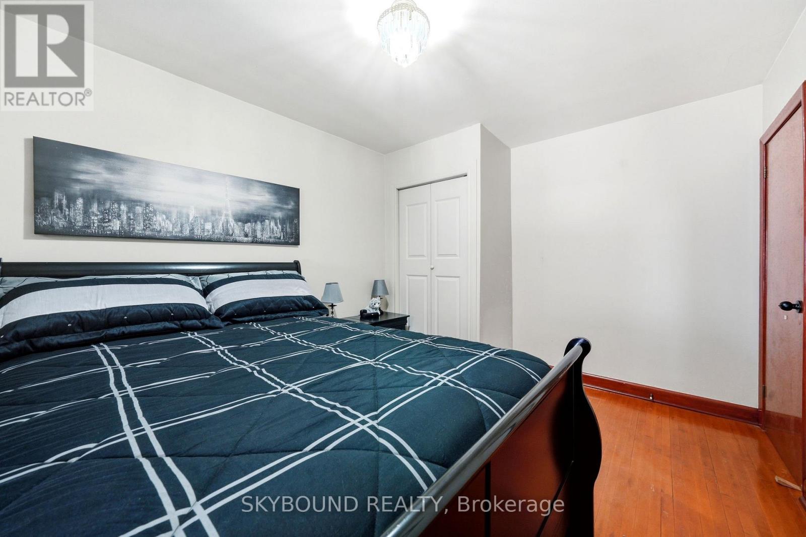 90 Ypres Road, Toronto, Ontario  M6M 1P3 - Photo 8 - W13224848