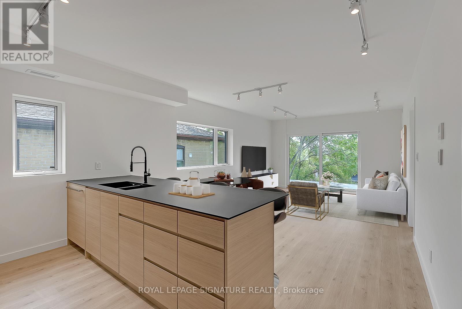 4 - 1254 DAVENPORT ROAD, Toronto, Ontario