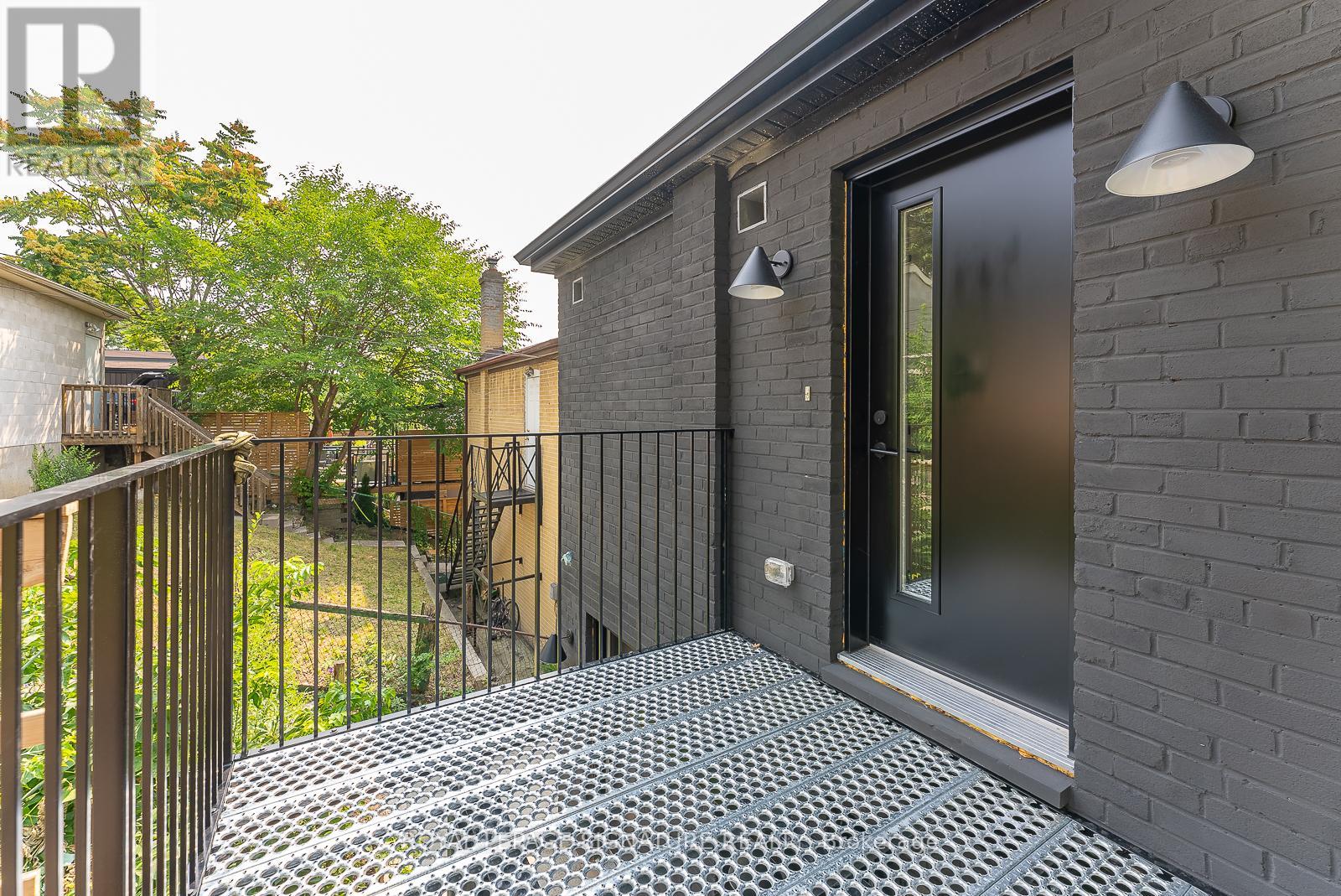 4 - 1254 Davenport Road, Toronto, Ontario  M6H 2G9 - Photo 33 - W13224896