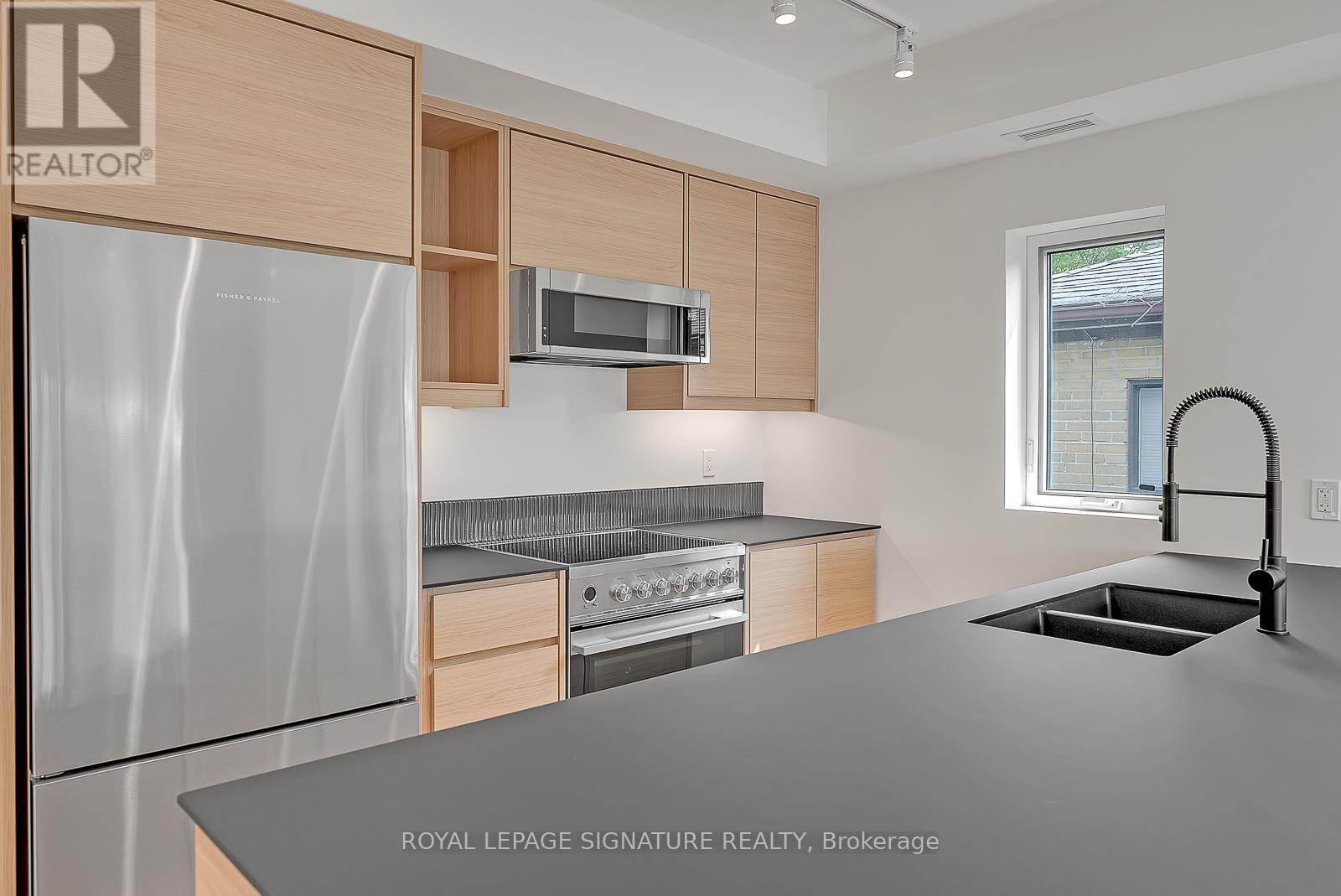4 - 1254 Davenport Road, Toronto, Ontario  M6H 2G9 - Photo 6 - W13224896