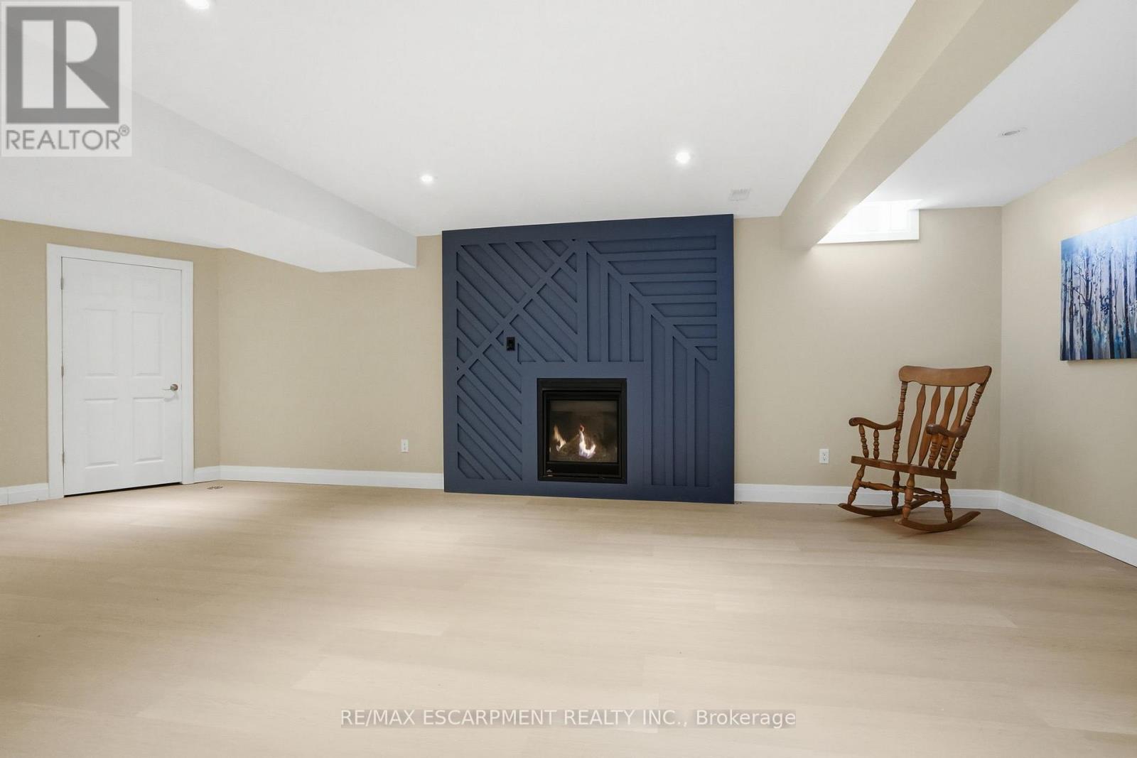 1300 Silvan Forest Drive E, Burlington, Ontario  L7M 4L2 - Photo 28 - W13224914