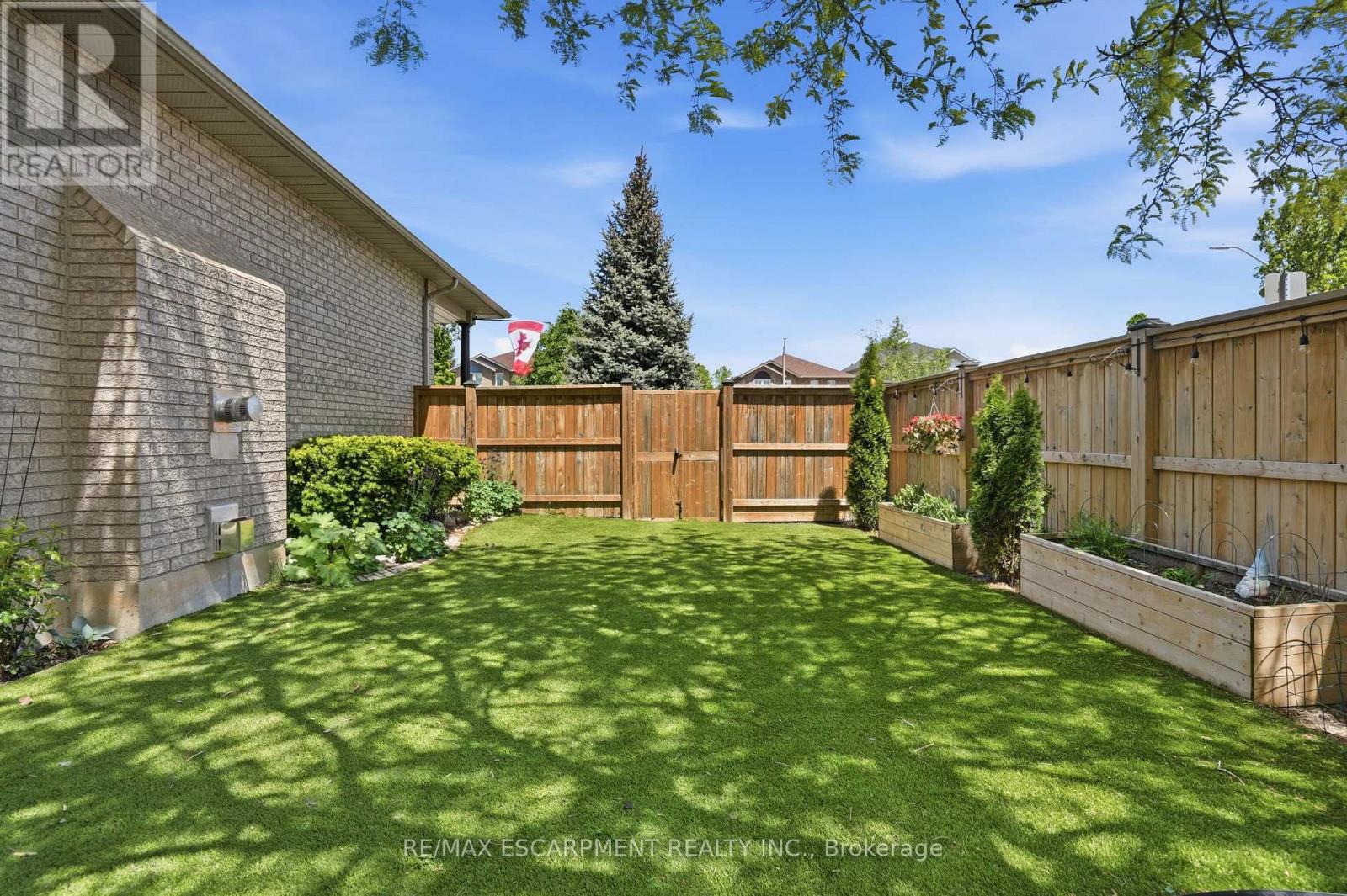 1300 Silvan Forest Drive E, Burlington, Ontario  L7M 4L2 - Photo 40 - W13224914