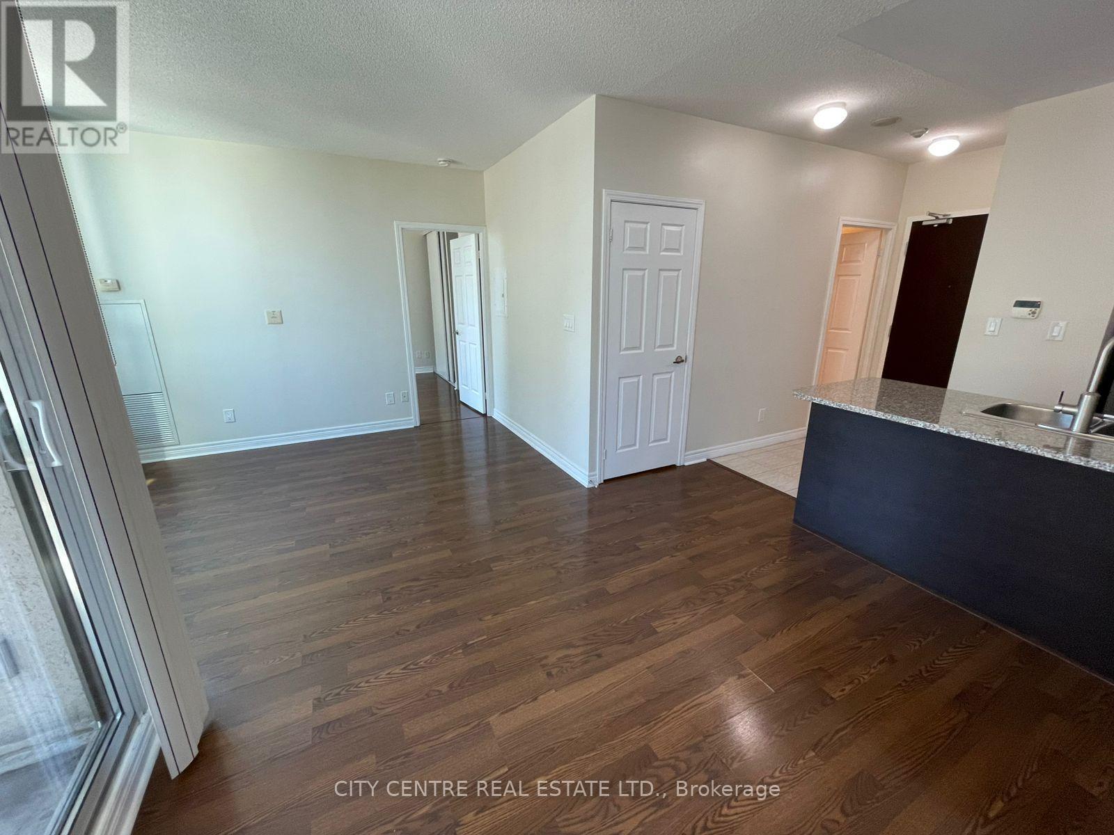 702 - 208 Enfield Place, Mississauga, Ontario  L5B 0G8 - Photo 7 - W13224978