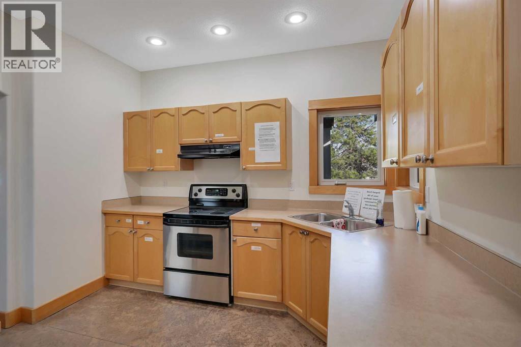 2 Janko Close, Red Deer, Alberta  T4P 3X1 - Photo 38 - A2315412