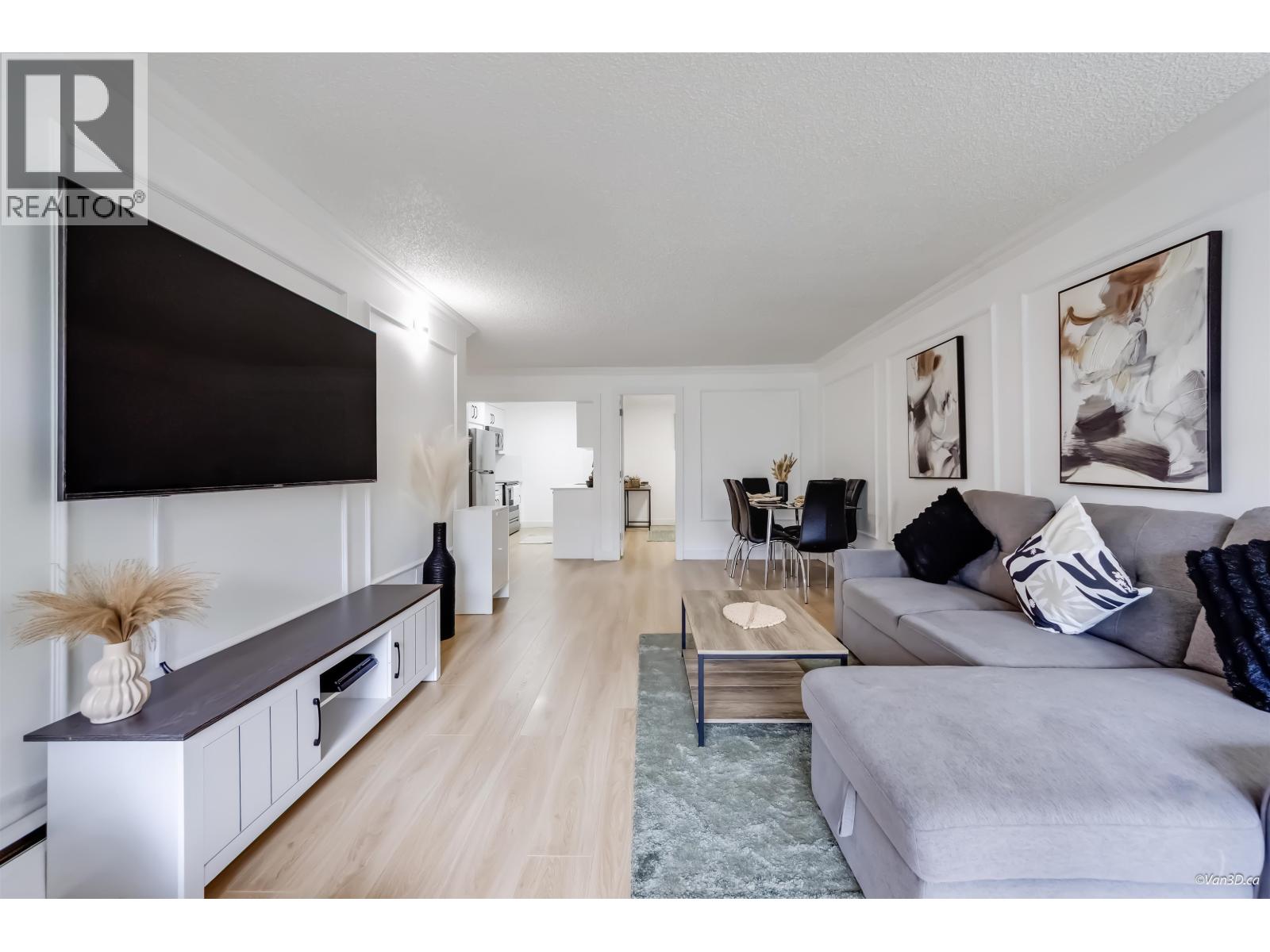 103 340 Ninth Street, New Westminster, British Columbia  V3M 3V6 - Photo 2 - R3130142