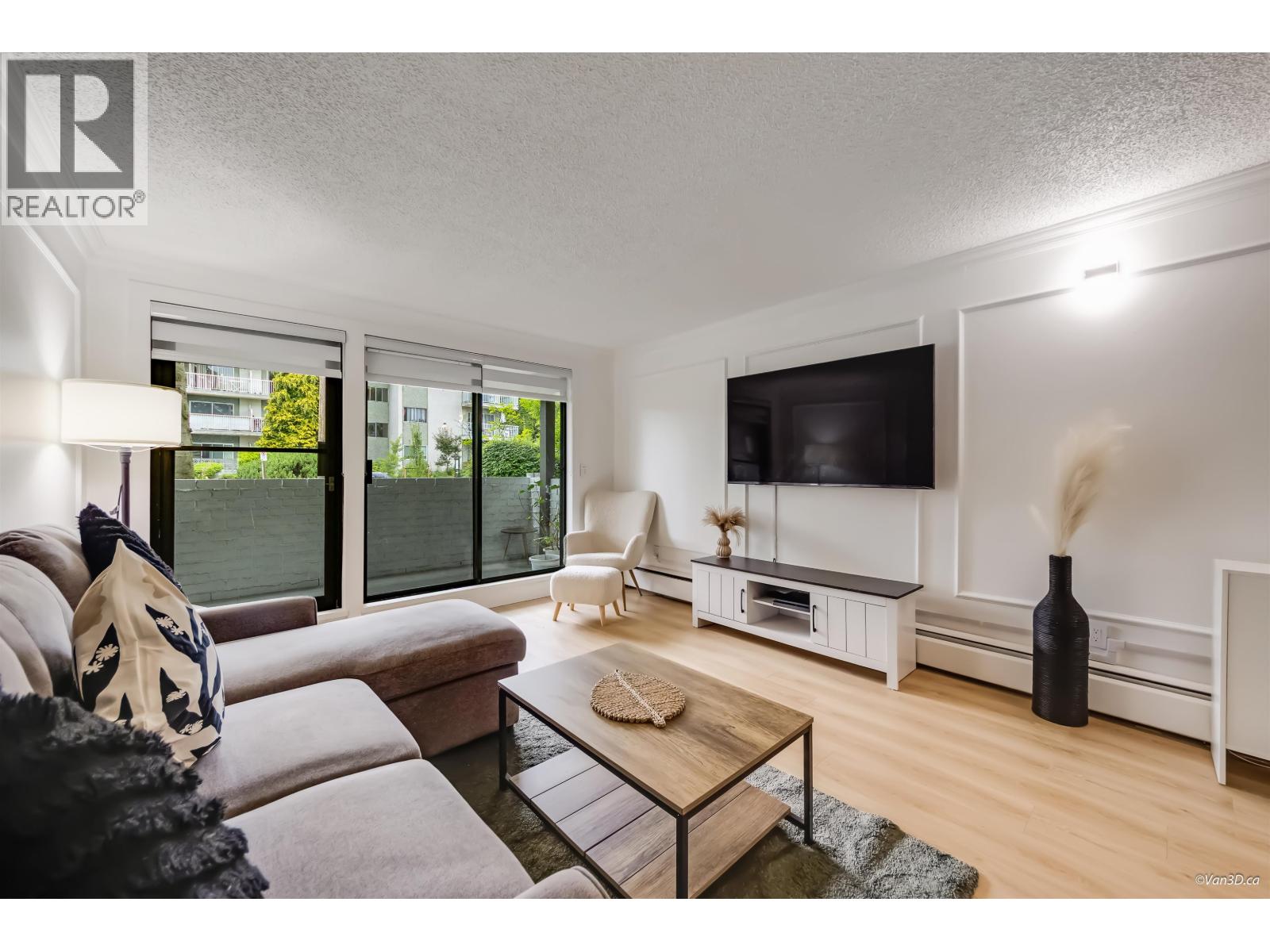 103 340 Ninth Street, New Westminster, British Columbia  V3M 3V6 - Photo 3 - R3130142