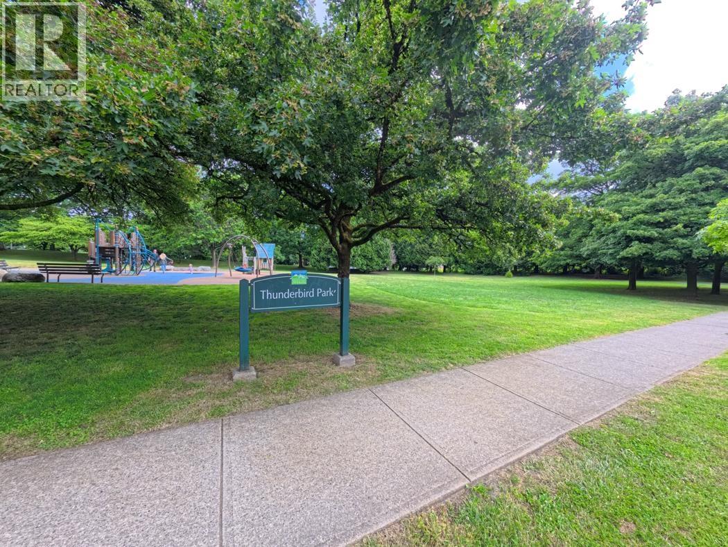 3478 E 2nd Avenue, Vancouver, British Columbia  V5M 1G6 - Photo 3 - R3130276