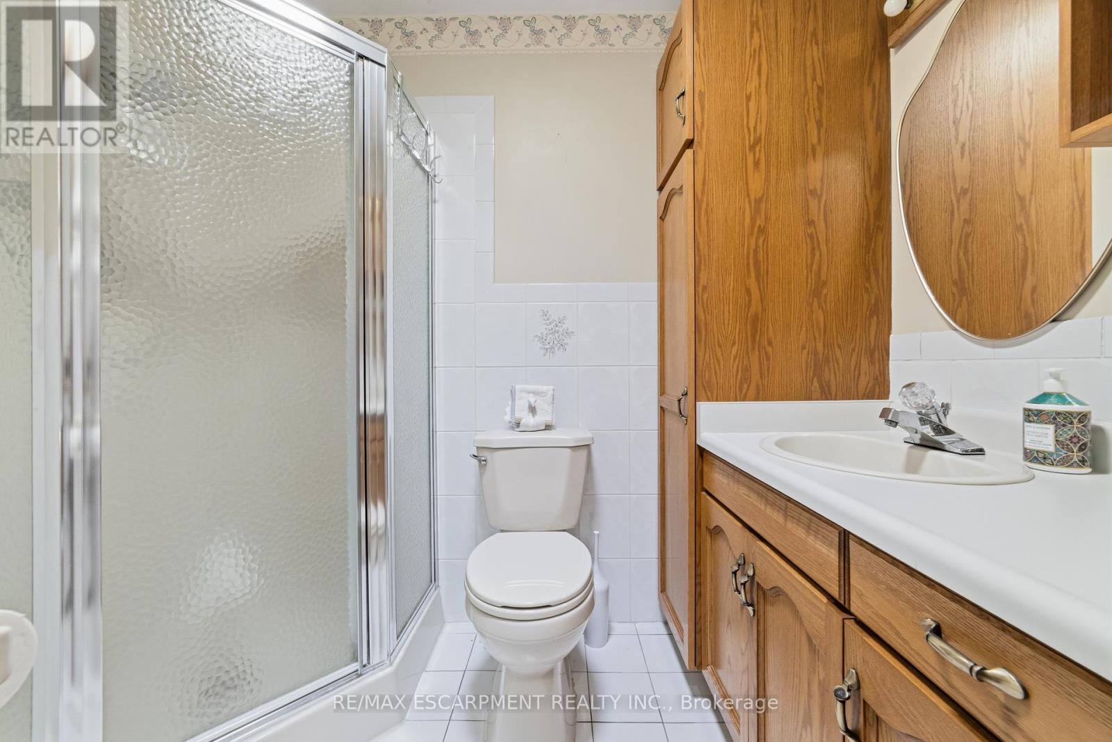 546 Dicenzo Drive, Hamilton, Ontario  L9C 2C3 - Photo 20 - X13224892
