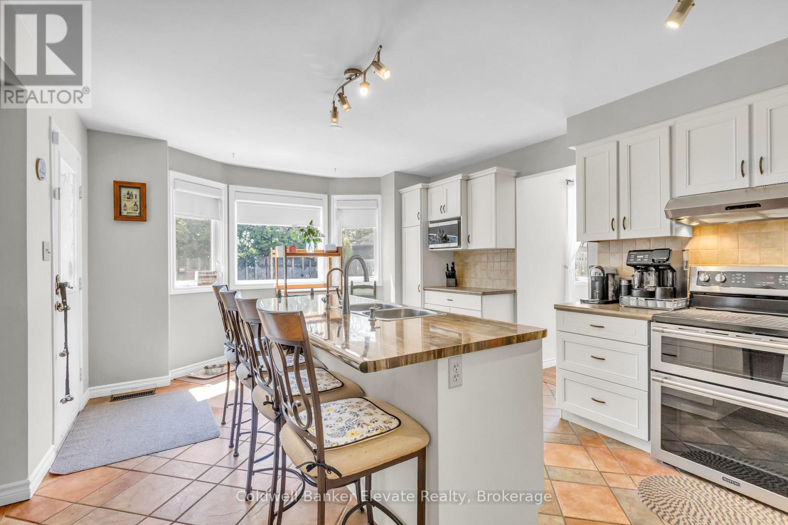 359 Lexington Road, Waterloo, Ontario  N2K 2J9 - Photo 14 - X13224894