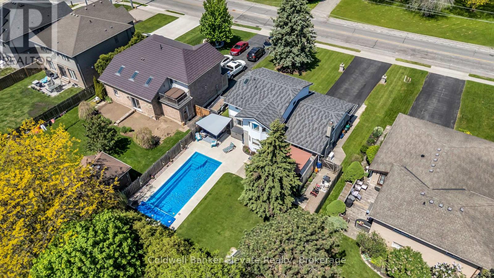 359 Lexington Road, Waterloo, Ontario  N2K 2J9 - Photo 2 - X13224894