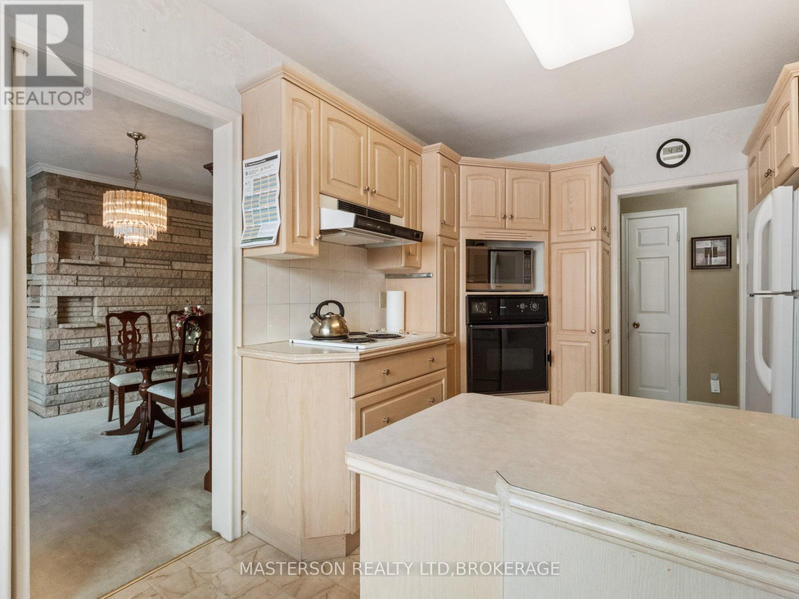 5 Burdy Drive, St. Catharines (Grapeview), Ontario  L2S 2Z1 - Photo 11 - X13225088