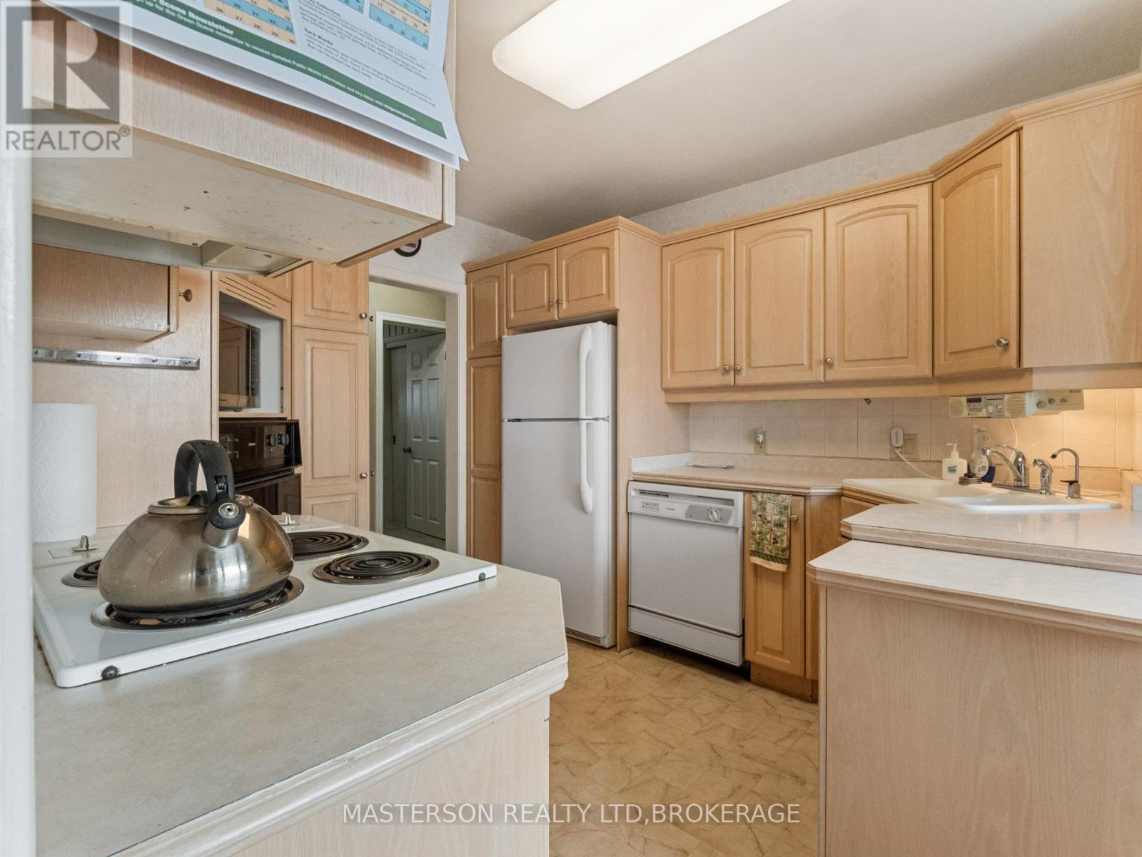 5 Burdy Drive, St. Catharines (Grapeview), Ontario  L2S 2Z1 - Photo 12 - X13225088
