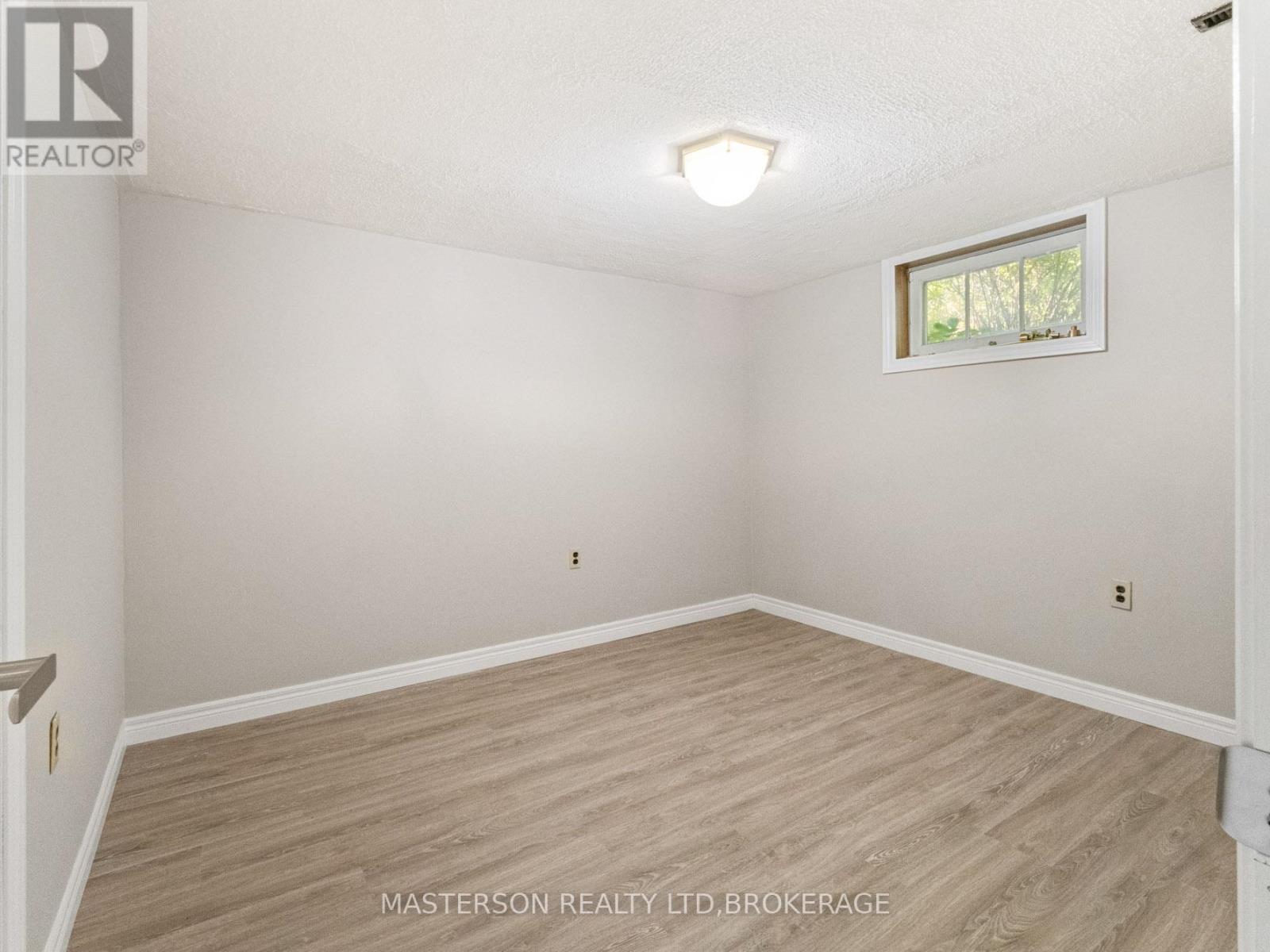 5 Burdy Drive, St. Catharines (Grapeview), Ontario  L2S 2Z1 - Photo 26 - X13225088