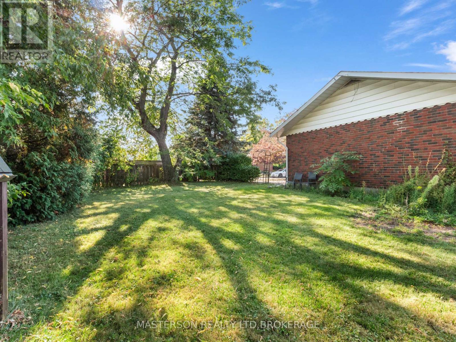 5 Burdy Drive, St. Catharines (Grapeview), Ontario  L2S 2Z1 - Photo 34 - X13225088