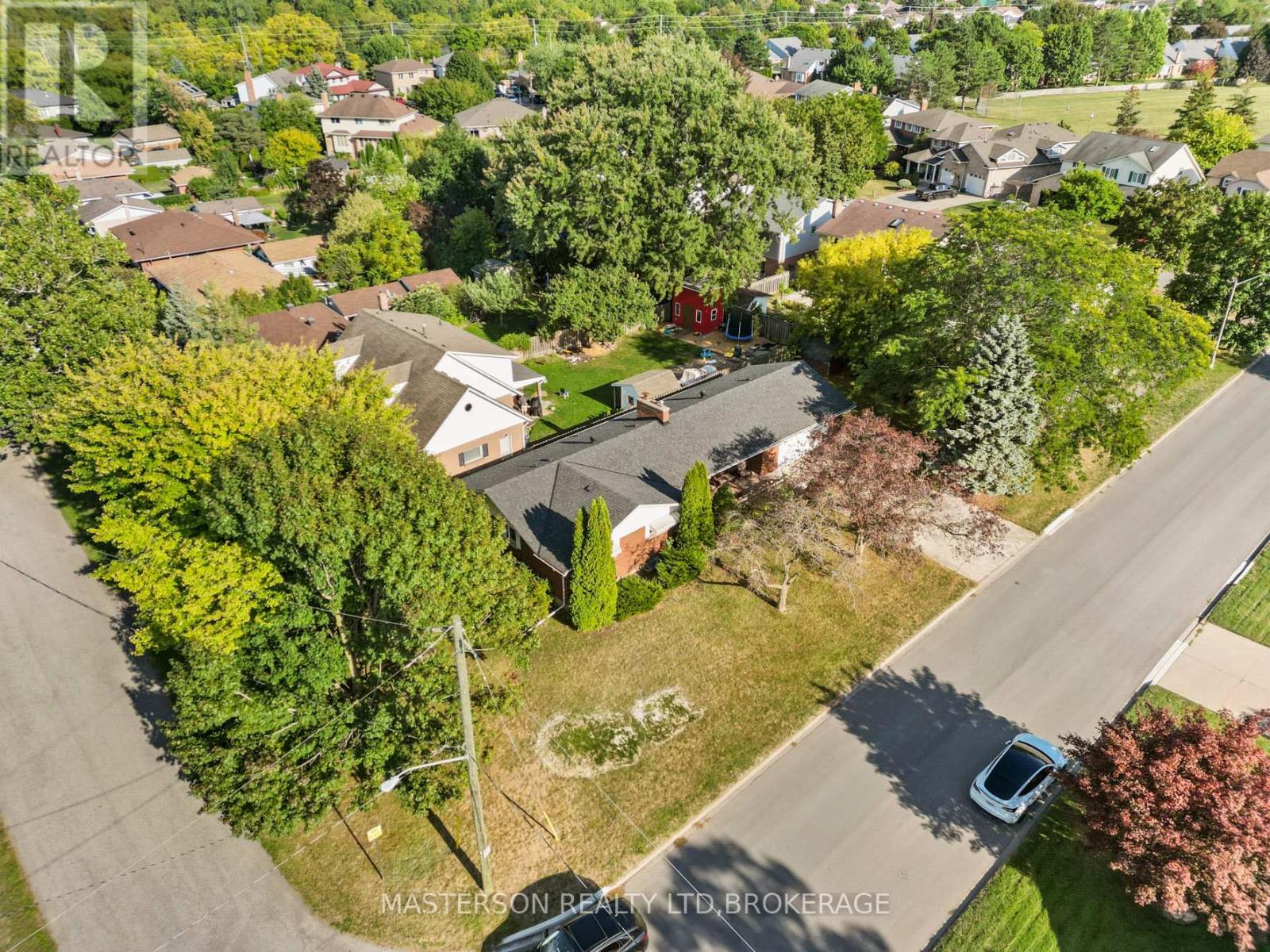 5 Burdy Drive, St. Catharines (Grapeview), Ontario  L2S 2Z1 - Photo 36 - X13225088
