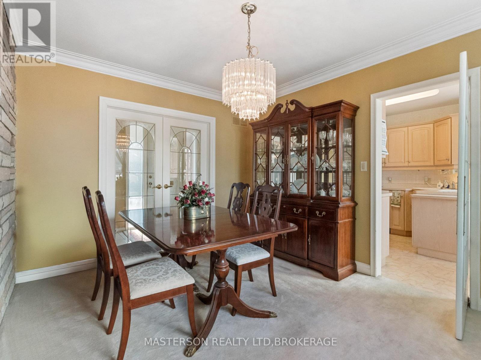 5 Burdy Drive, St. Catharines (Grapeview), Ontario  L2S 2Z1 - Photo 6 - X13225088