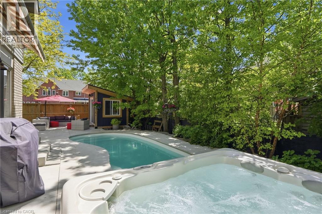 1300 Silvan Forest Drive, Burlington, Ontario  L7M 4L2 - Photo 33 - 40835533