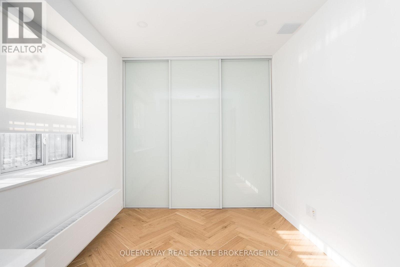 102 - 110 Wellesley Street E, Toronto, Ontario  M4Y 1J1 - Photo 14 - C13225002