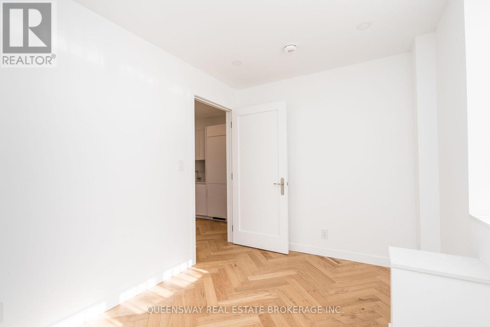 102 - 110 Wellesley Street E, Toronto, Ontario  M4Y 1J1 - Photo 15 - C13225002